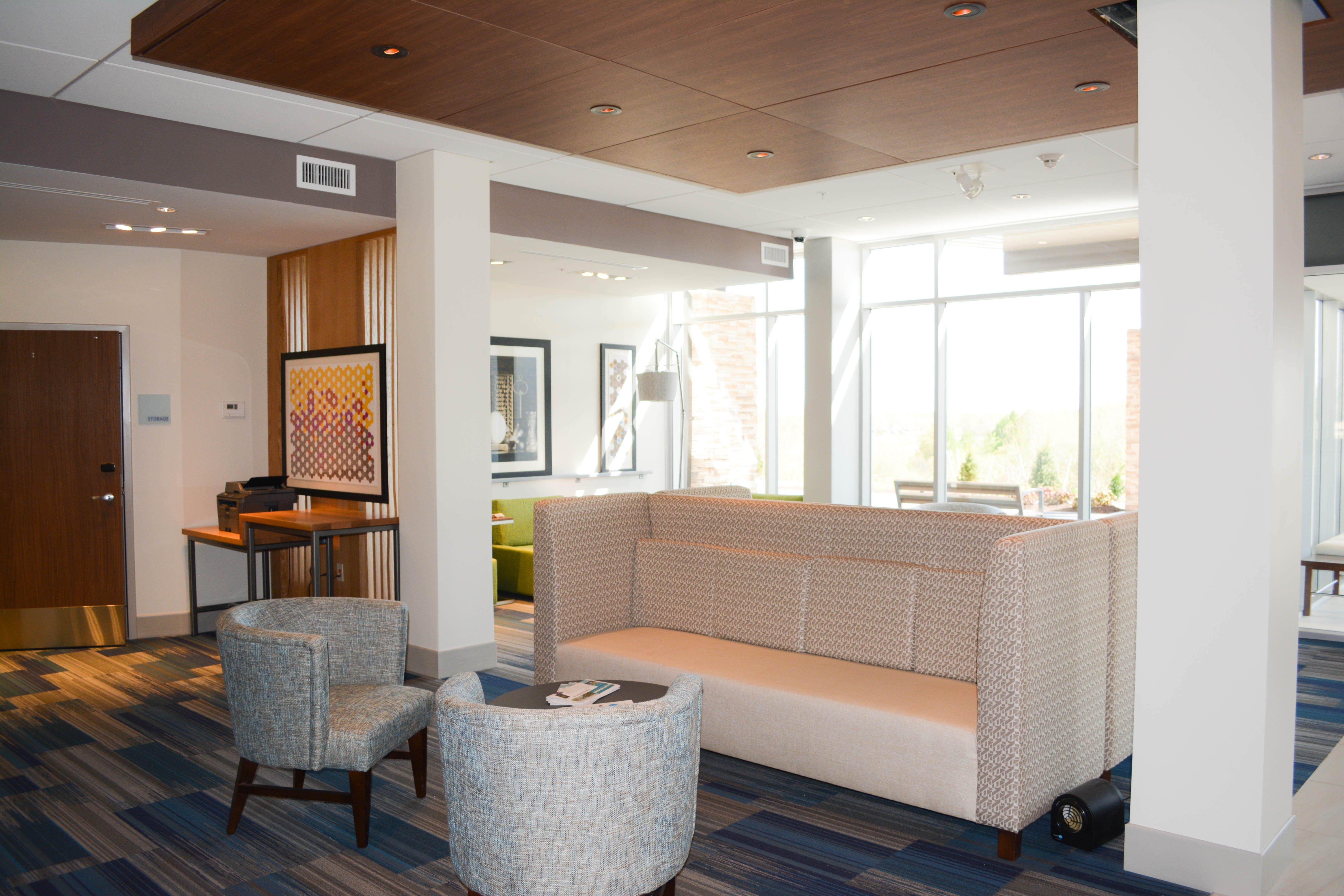 Holiday Inn Express & Suites Oswego By Ihg Esterno foto